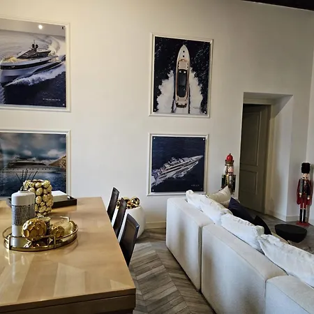 Be Your - My Attitude Apartment *